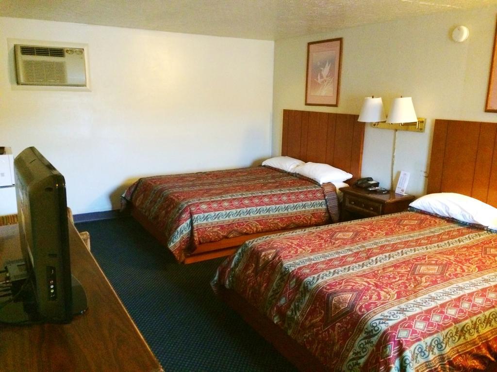 Motel Edgewood Room photo